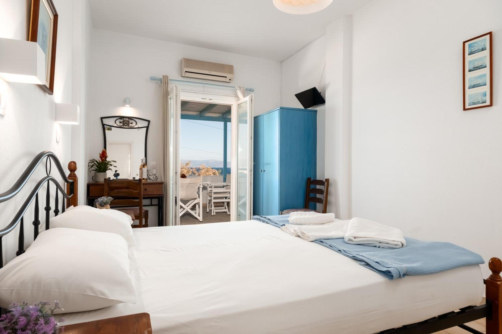 Afroditi Studios Parikia  Ngoại thất bức ảnh